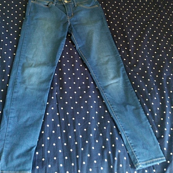 710 Super Skinny Levis Jeans - Picture 1 of 3